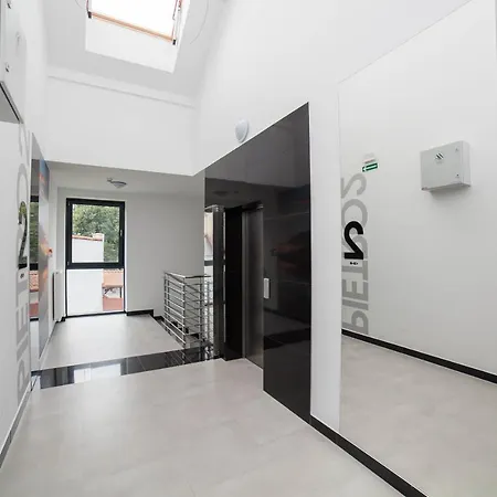 Dwupoziomowy Indygo 85m2 Z Widokiem Na Jezioro Apartment